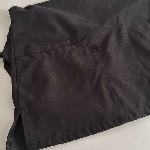 GT performance Scrubs Black V-Neck Women's Top NWOT - Picture 5 of 5